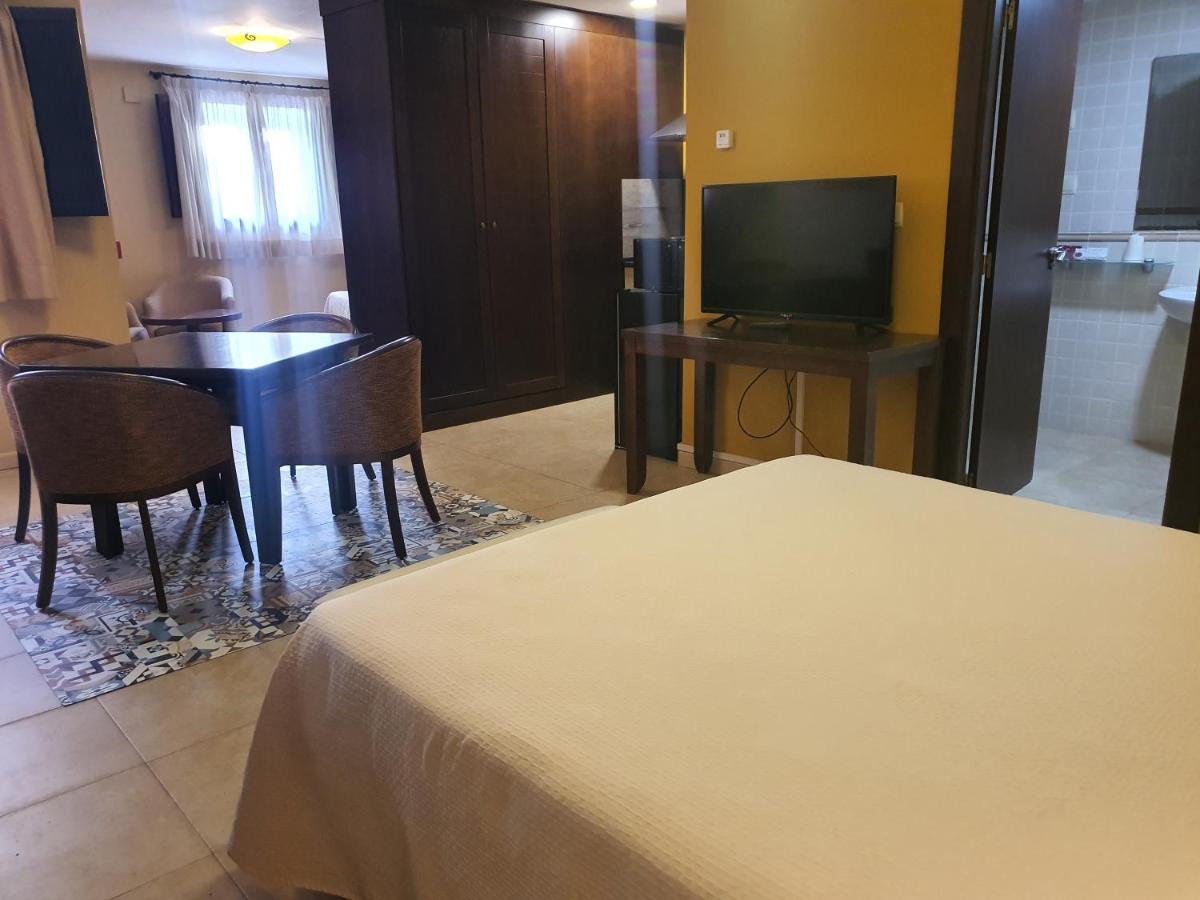 Hotel Masia El Molinete Mora de Rubielos Luaran gambar