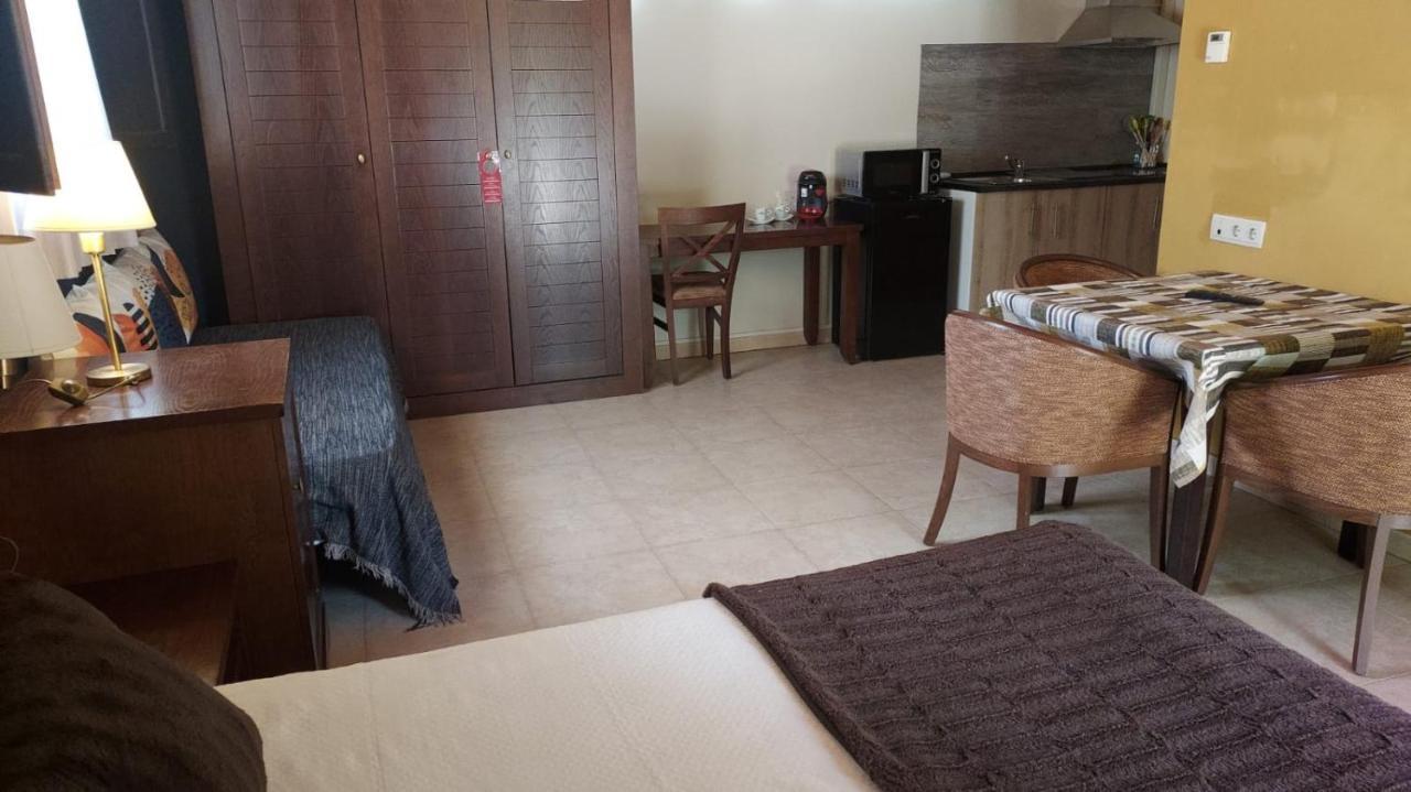 Hotel Masia El Molinete Mora de Rubielos Luaran gambar