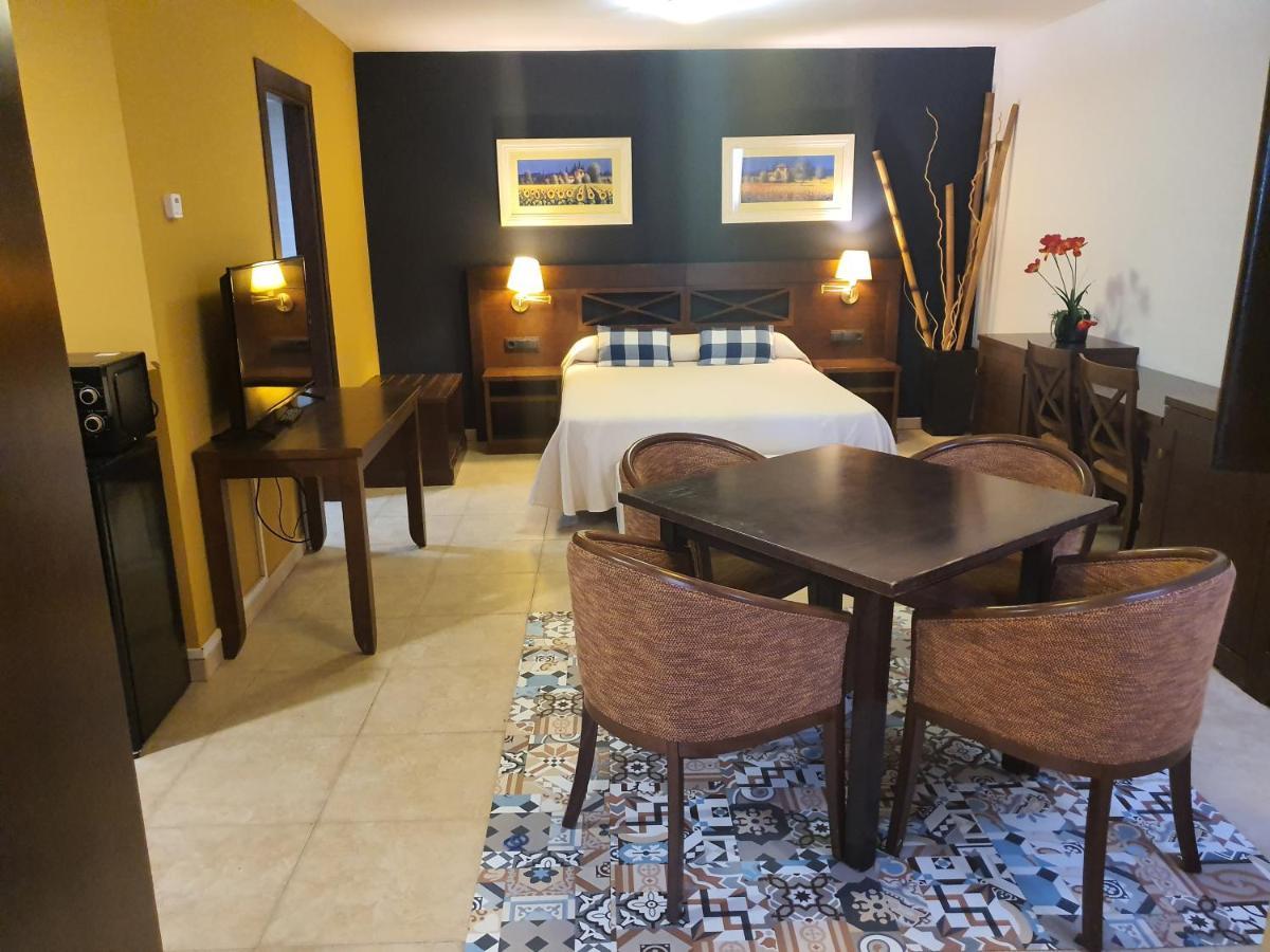 Hotel Masia El Molinete Mora de Rubielos Luaran gambar
